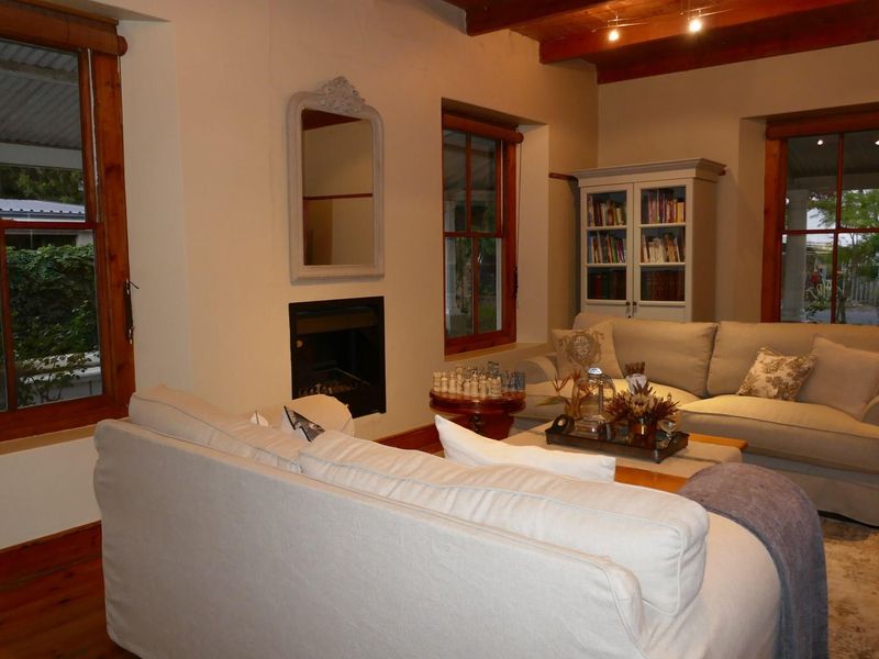 Refined Living Redefined: Discover the Timeless Splendor of this Heritage Home - Photo 7