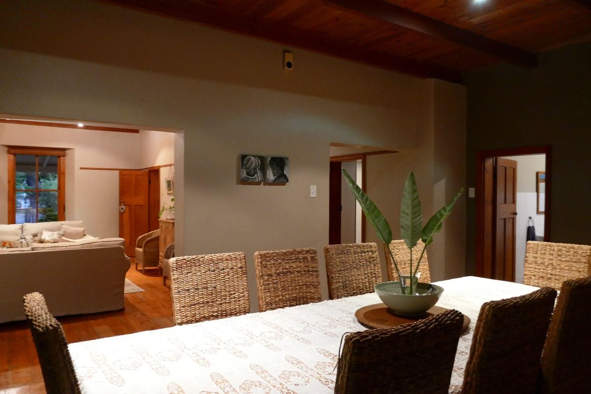 Refined Living Redefined: Discover the Timeless Splendor of this Heritage Home - Photo 5