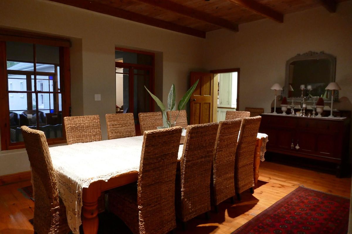 Refined Living Redefined: Discover the Timeless Splendor of this Heritage Home - Photo 4