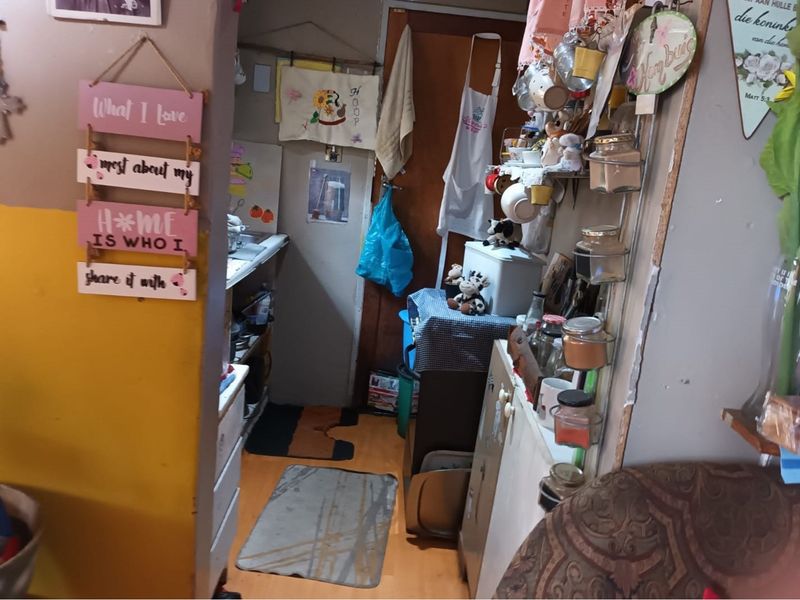 Property for sale in Tasbet Park Ext: 1 area with a space to extend, two bedrooms house, kitchen. - Photo 9