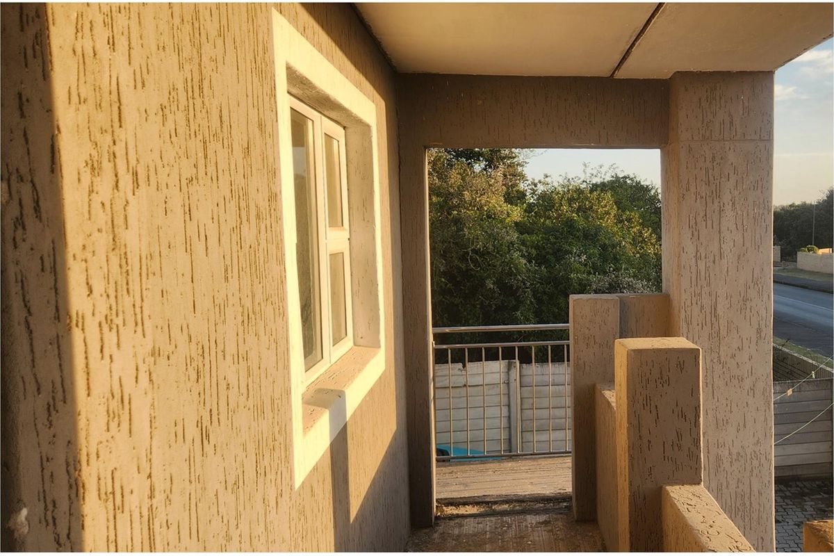 House For Sale in Beacon Bay, East London - Photo 4