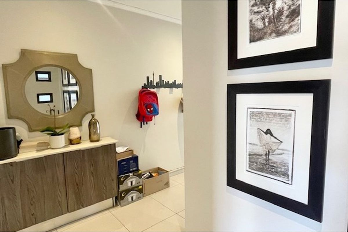 3 bed and 3 full en-suite bathrooms in Bryanston East secure complex - Photo 4