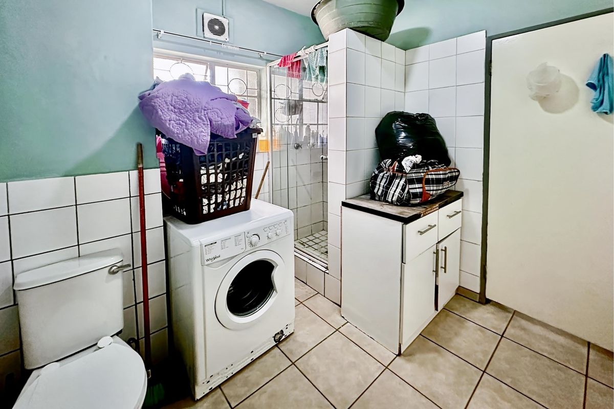 Prime Location - 1 Bedroom Flat - Photo 5