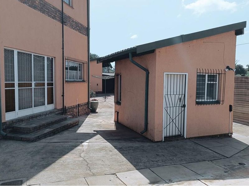 Really is a home for the family - Photo 4