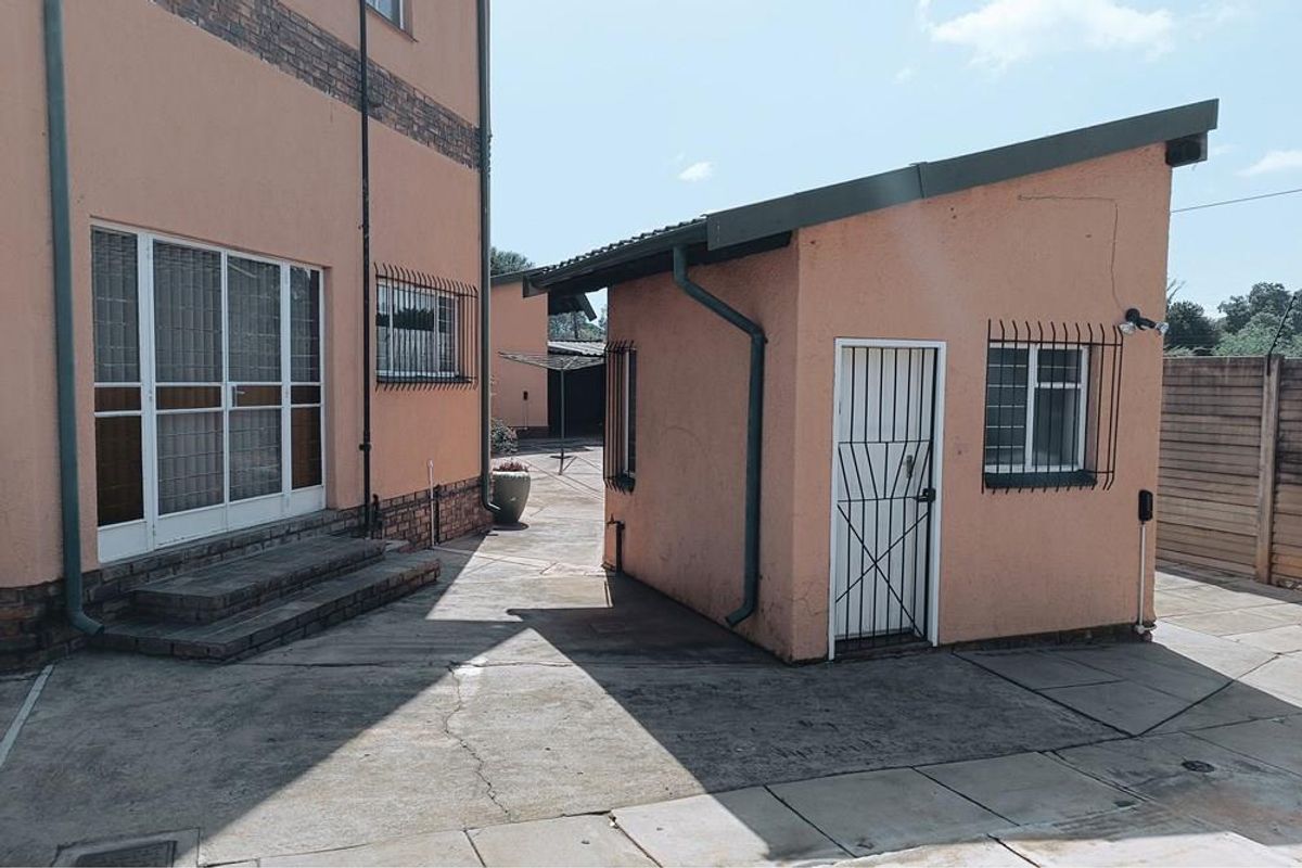 Really is a home for the family - Photo 4