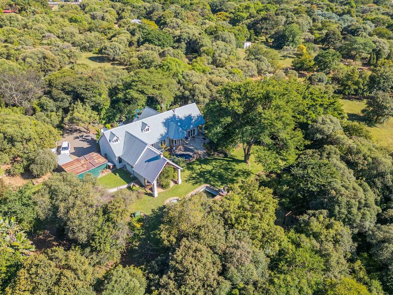 Four Hectre Small Holding With Gorgeous Modern Farm House - Photo 4