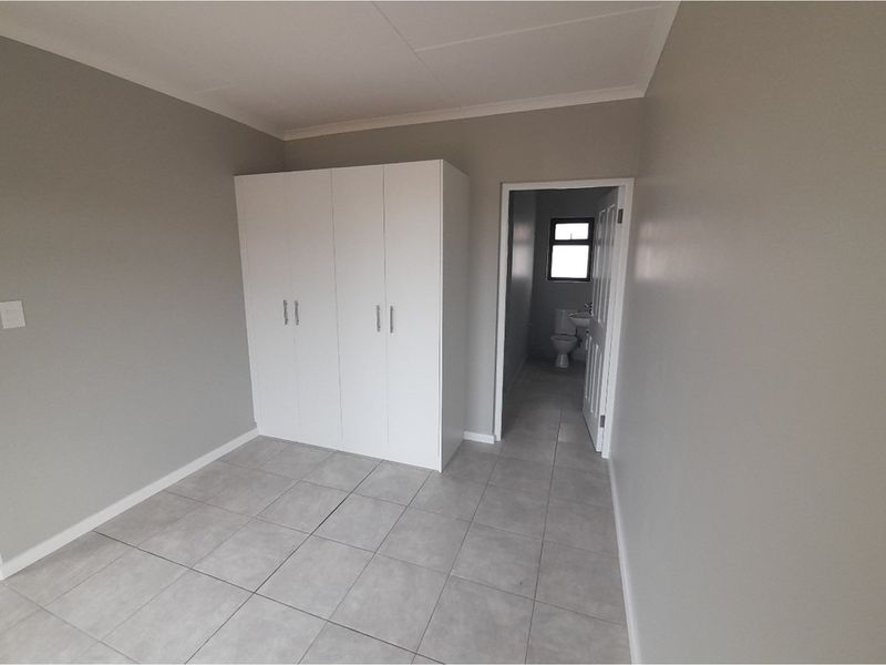For Sale: Modern 3-Bedroom Unit in Secure Estate at Umlele Hills - Kidds Beach - Photo 7