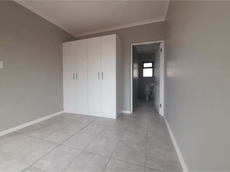 For Sale: Modern 3-Bedroom Unit in Secure Estate at Umlele Hills - Kidds Beach - Photo 10