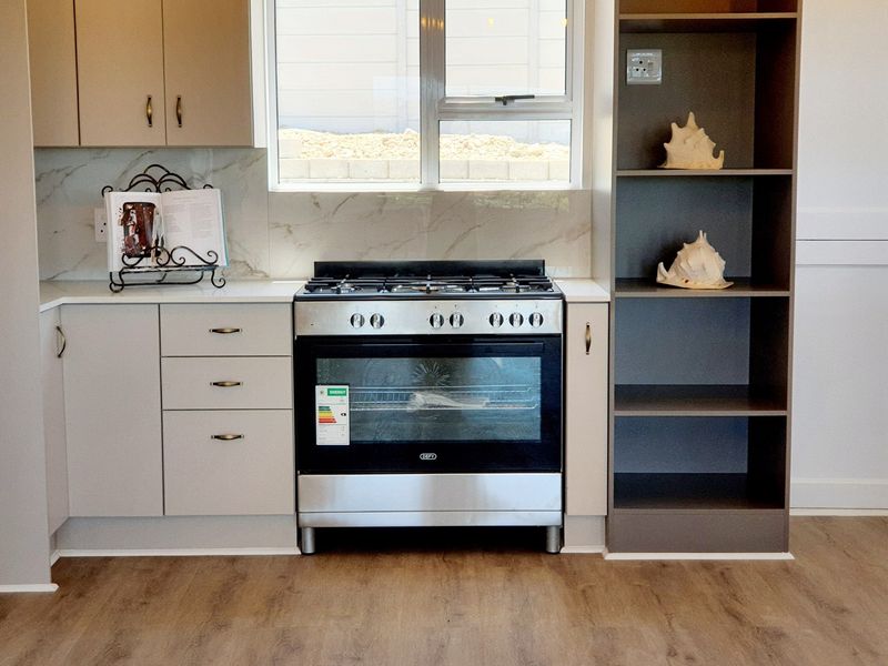 Coastal Elegance Meets Modern Design in Seemeeupark - Photo 8