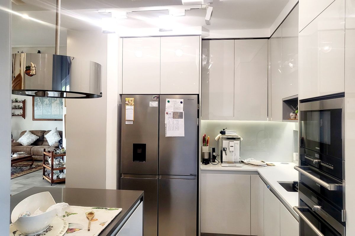 Contemporary Comfort Meets Effortless Luxury in a Secure Estate - Photo 4