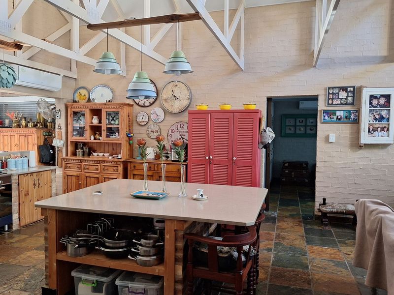 Rustic Charm Meets Modern Flexibility - Kranspoort Vakansiedorp - Photo 4