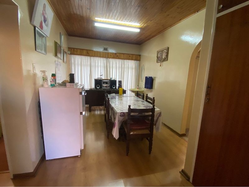 Spacious 3-Bedroom Home with Private Study Alarm System - Lennoxton - Photo 6
