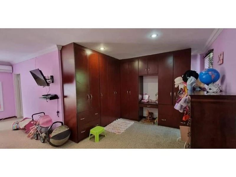 Entertainers dream! - Photo 8