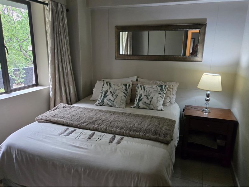 Resort Living in a 2-bedroom, 2-bathroom upmarket Apartment in St Andrews, Bedfordview. - Photo 8