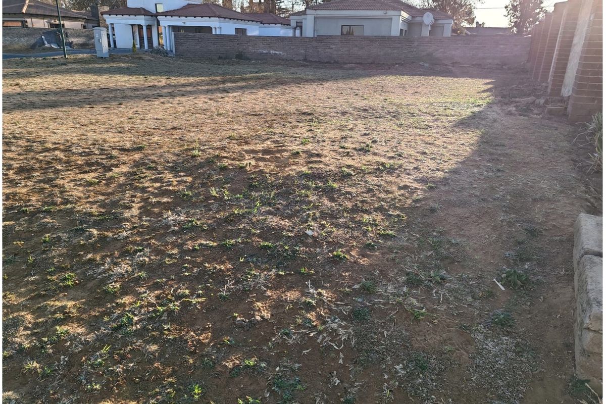 RISIVILLE * MEYERTON * R420 000.00 * BEAUTIFUL VACANT STAND FOR SALE IN A POPULAR COMPLEX - Photo 4