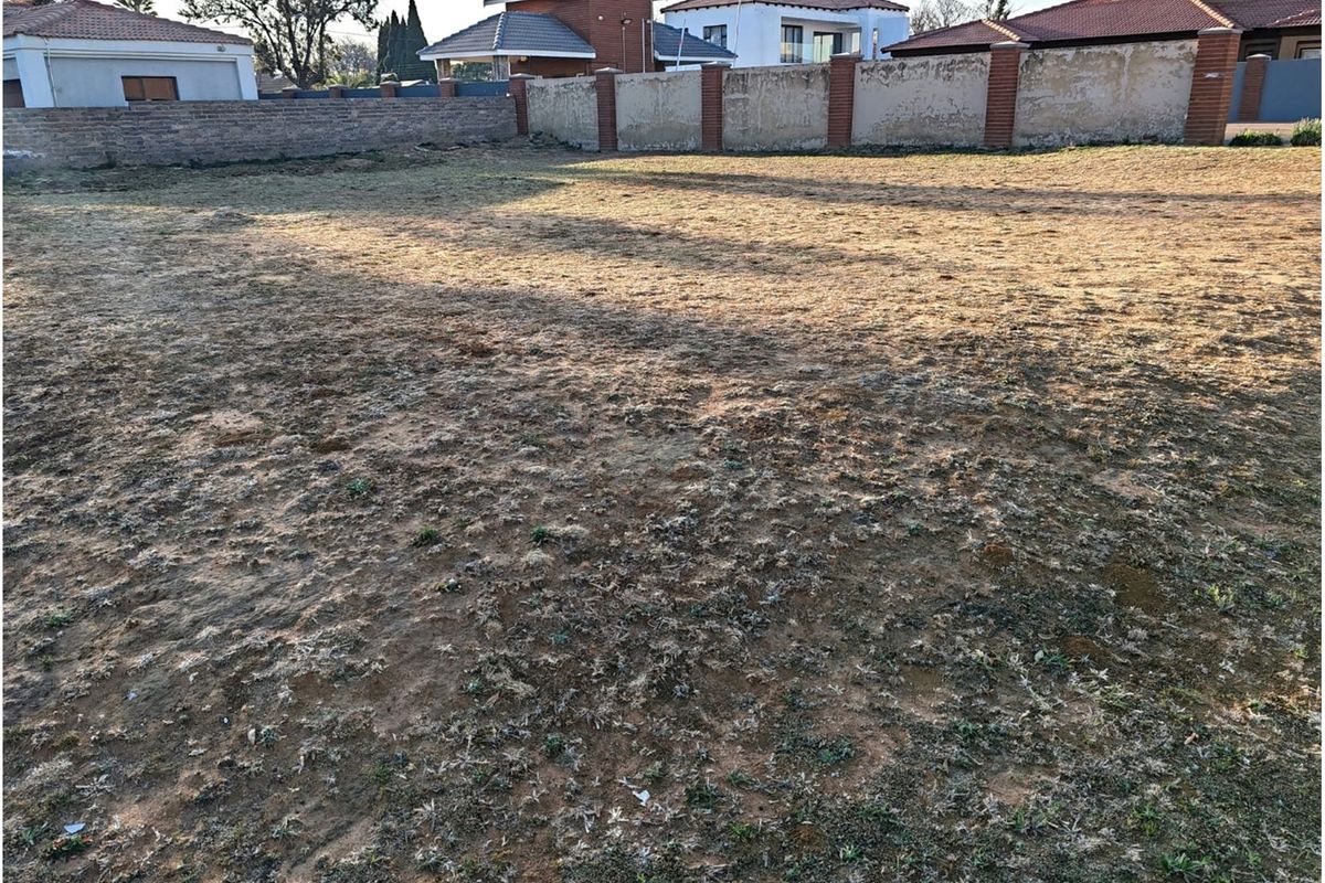 RISIVILLE * MEYERTON * R420 000.00 * BEAUTIFUL VACANT STAND FOR SALE IN A POPULAR COMPLEX - Photo 3