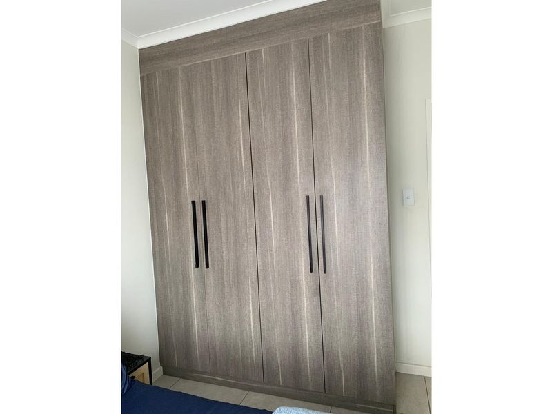 "Luxury Living: Spacious 2-Bed in Northgate" - Photo 9