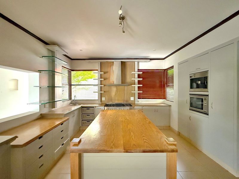 Stunning Golf Course Views - A Balinese Masterpiece in Dainfern Golf Estate - Photo 8