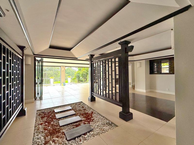 Stunning Golf Course Views - A Balinese Masterpiece in Dainfern Golf Estate - Photo 2