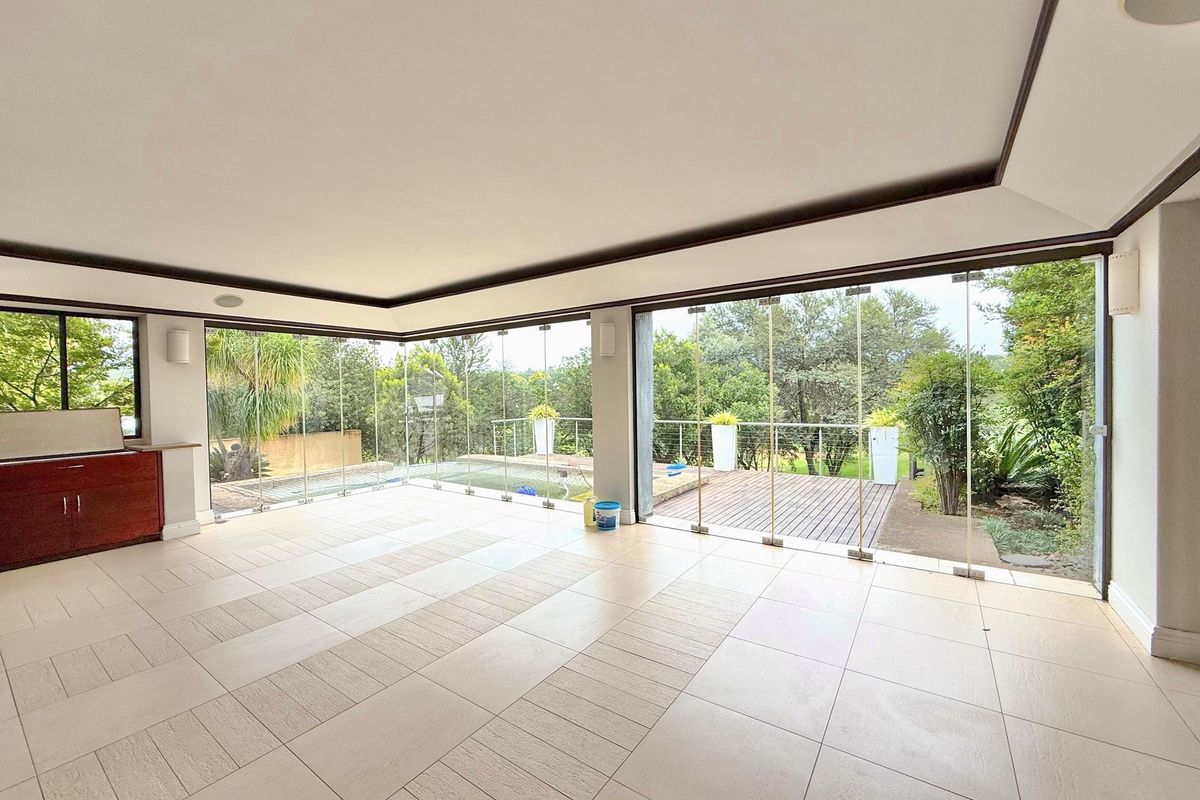 Stunning Golf Course Views - A Balinese Masterpiece in Dainfern Golf Estate - Photo 5