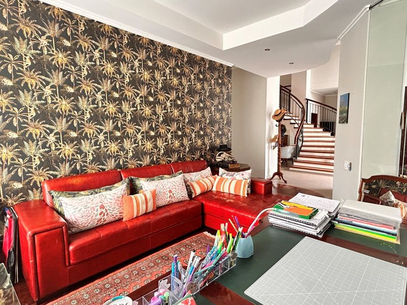 Sophisticated Living with Unmatched Views | Waterkloof Heights - Photo 9