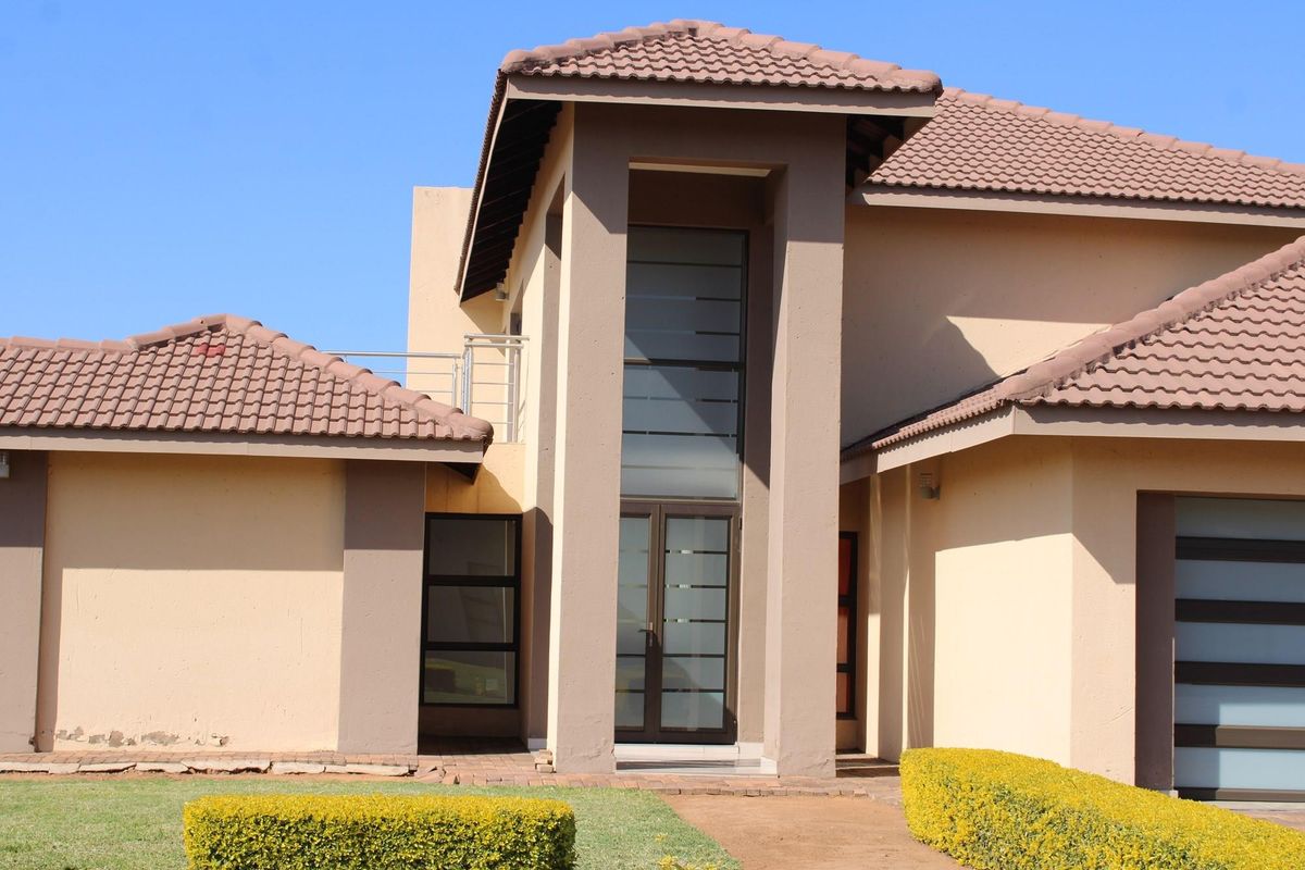 Fantastic Value with a Country Feeling Views - Photo 2