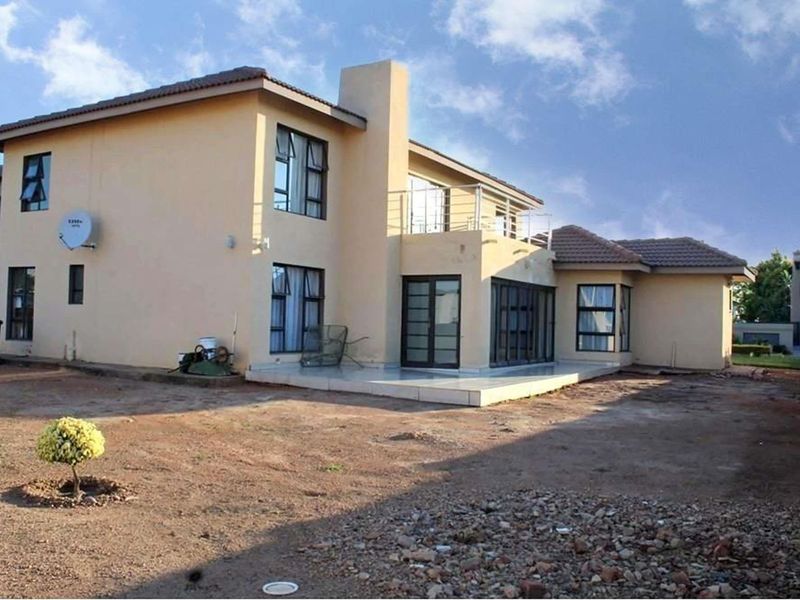 Fantastic Value with a Country Feeling Views - Photo 4