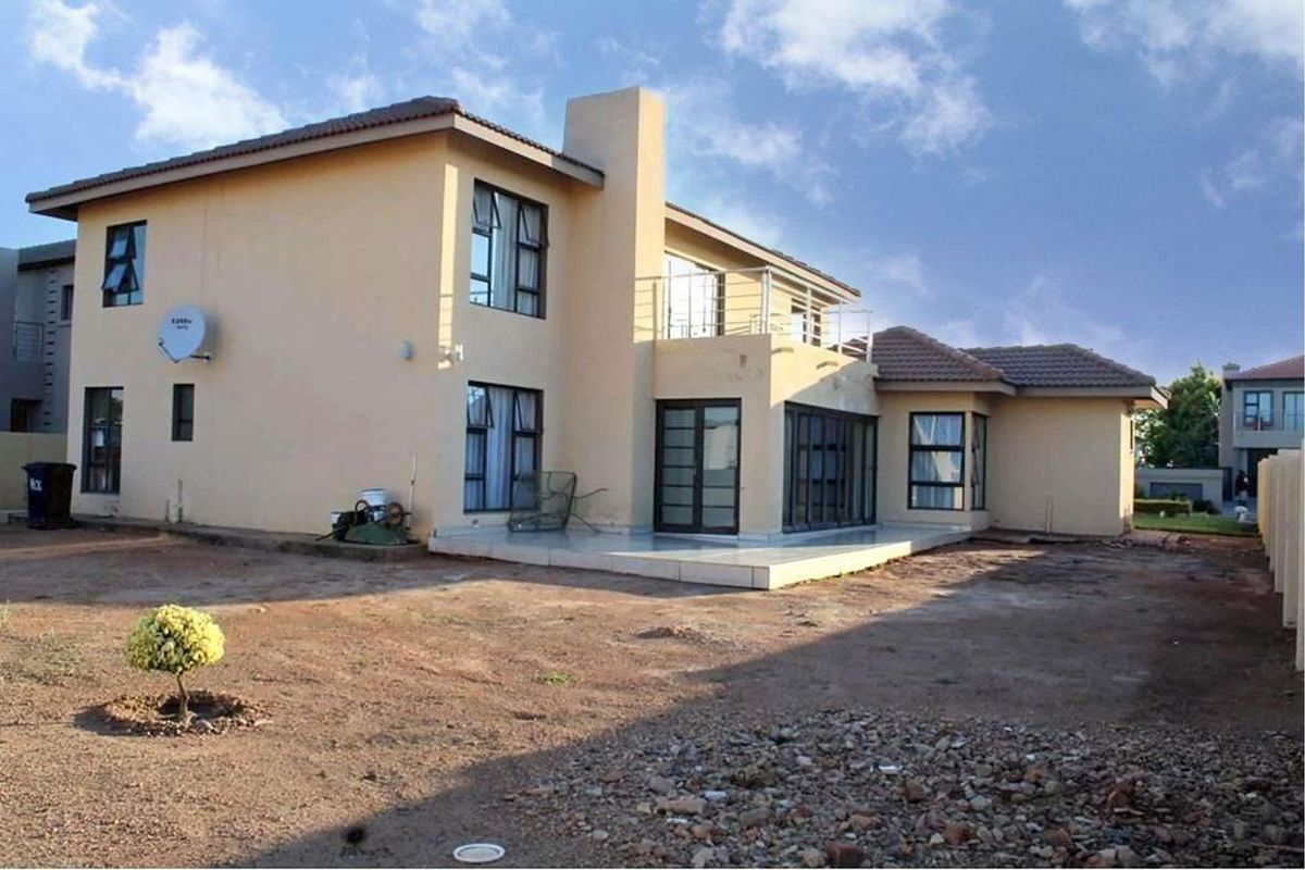 Fantastic Value with a Country Feeling Views - Photo 4