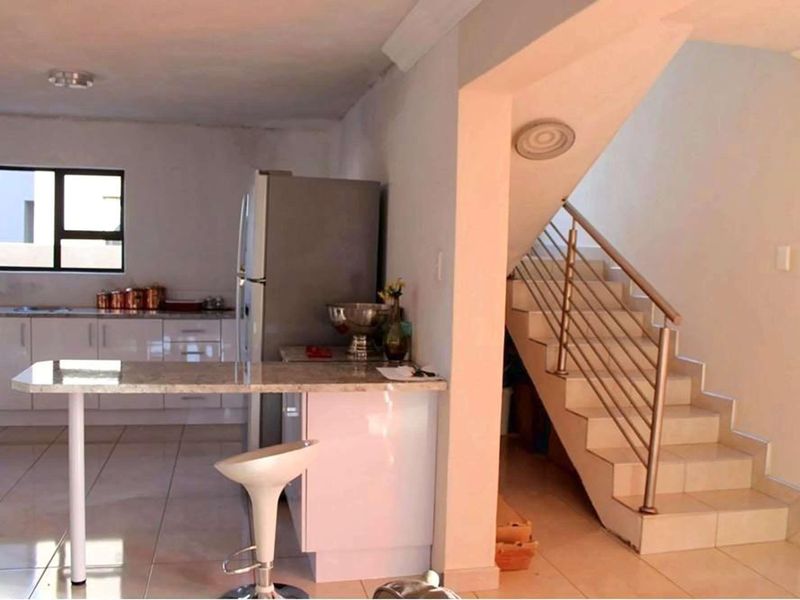 Fantastic Value with a Country Feeling Views - Photo 5