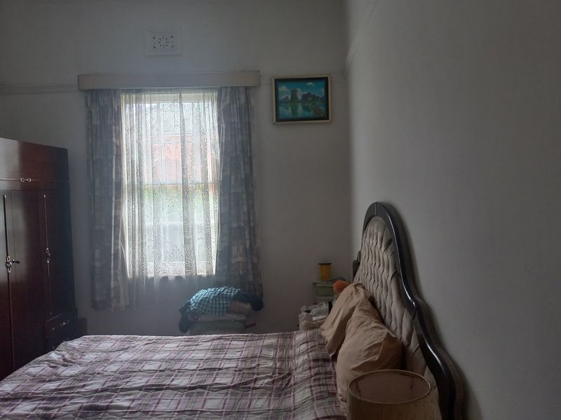 Central Double Storey Family Home - Photo 9