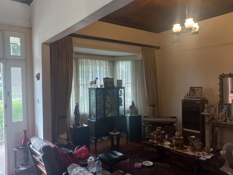 Central Double Storey Family Home - Photo 8