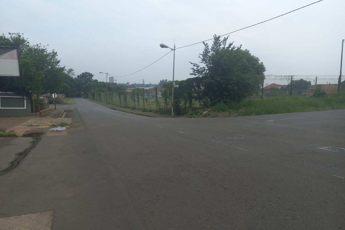 Central Double Storey Family Home - Photo 5