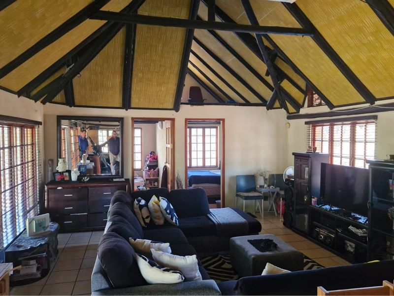 "Idyllic Land with Modern Home in Doringkruin" - Photo 7