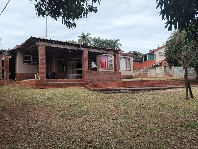 Fixer-upper awaits to be discovered - Photo 2