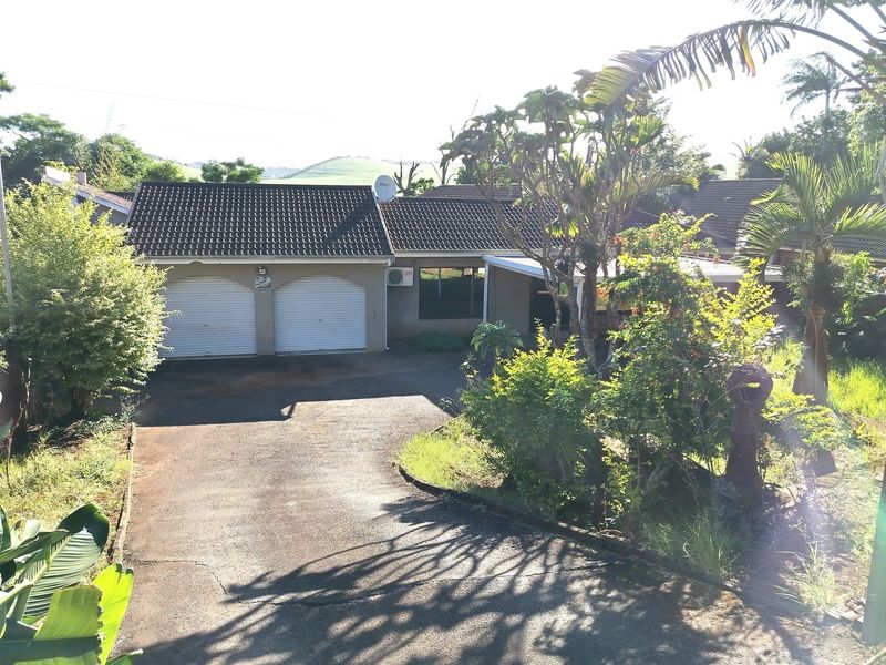 LUXURY FAMILY HOME FOR SALE IN PANORAMA, EMPANGENI - Photo 3