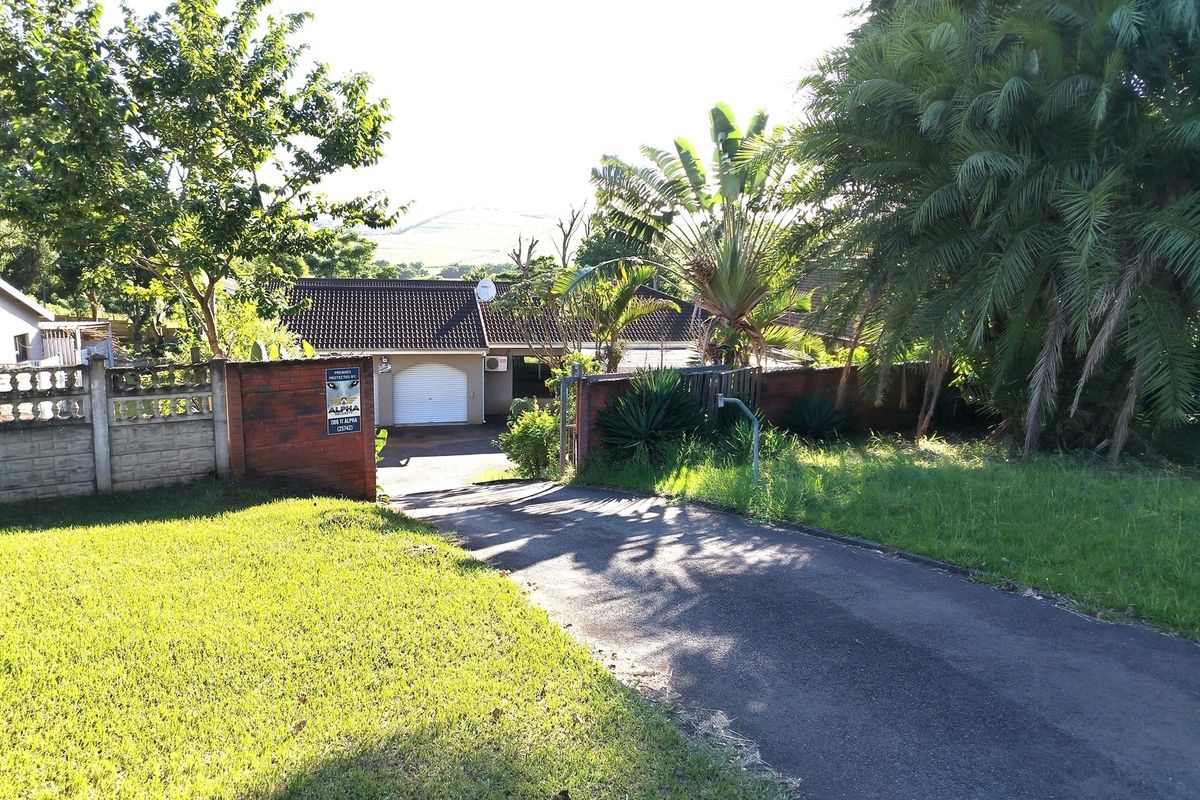 LUXURY FAMILY HOME FOR SALE IN PANORAMA, EMPANGENI - Photo 4