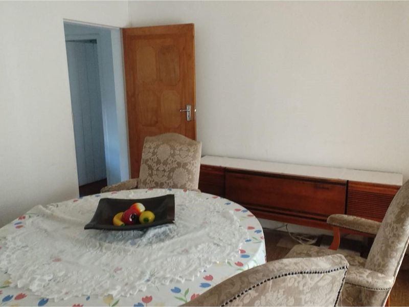 Block Of Flats  Plus The Main House For Sale In Orlando West - Photo 9