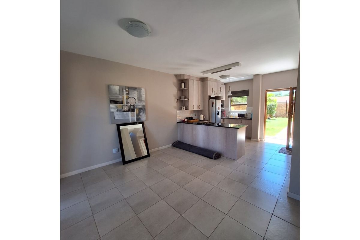 Stylish Duplex Units for Sale in Goffee Manor - Photo 4