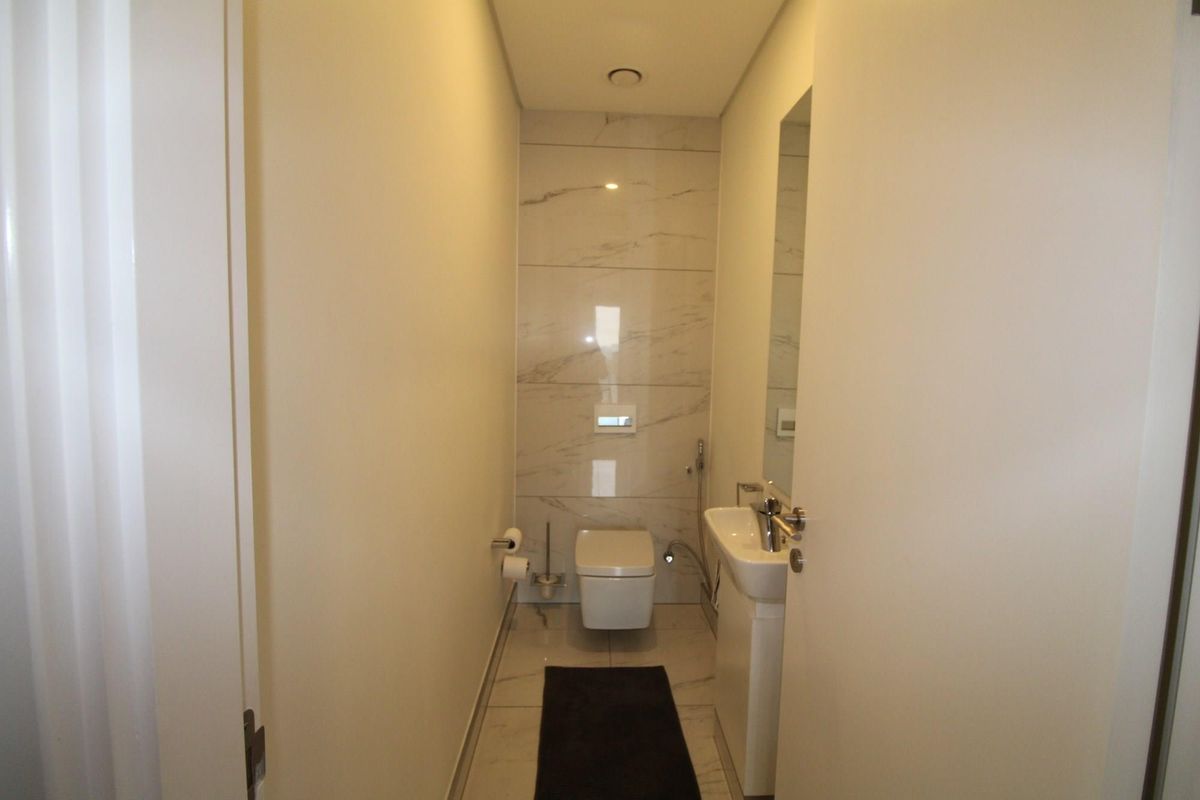 Modern, luxurious, trendy global flair - Photo 4