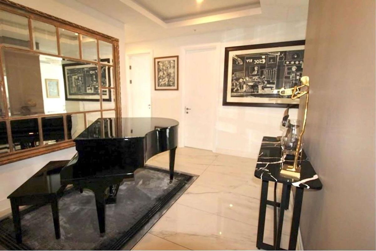 Modern, luxurious, trendy global flair - Photo 2