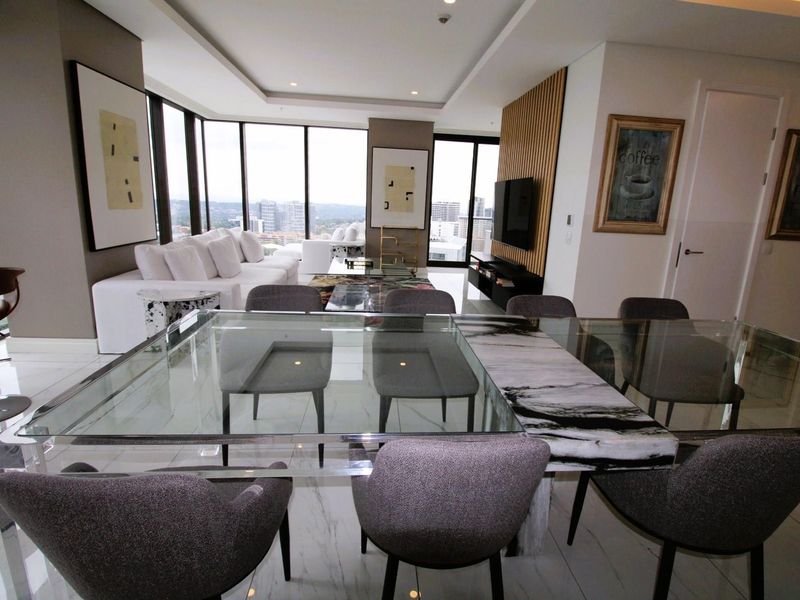 Modern, luxurious, trendy global flair - Photo 6