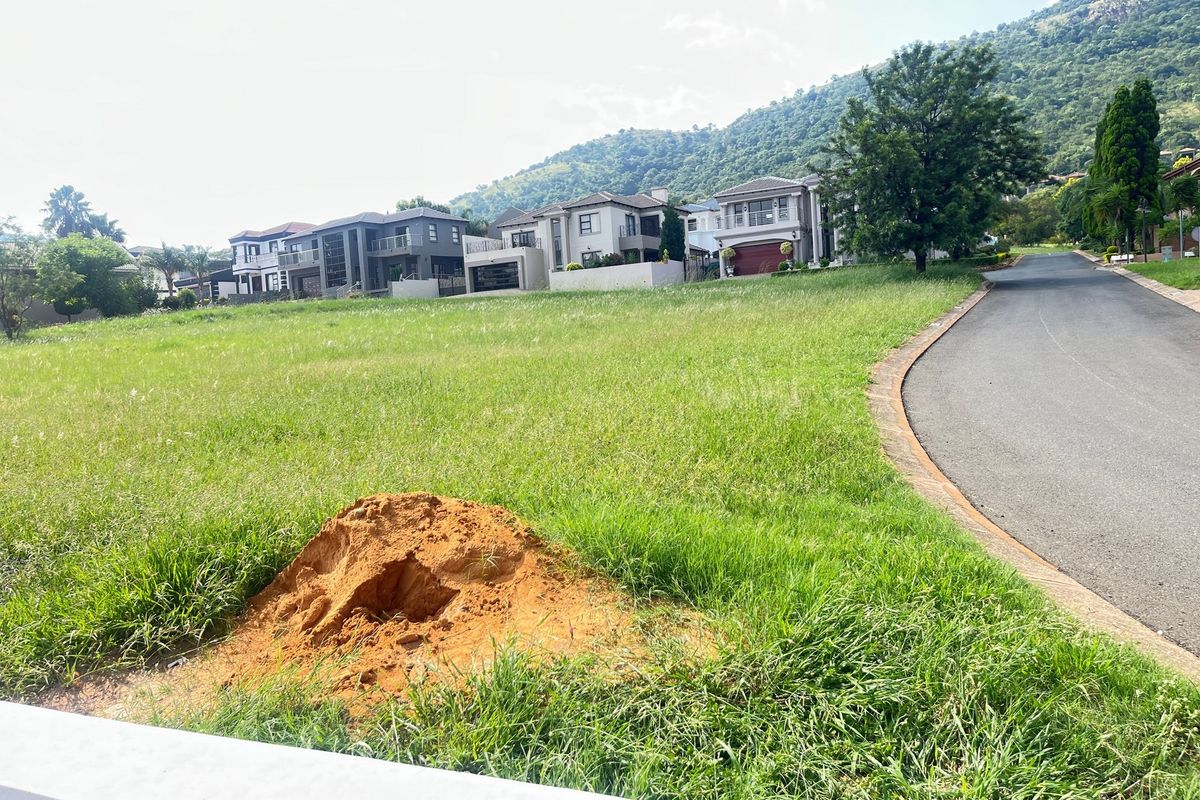 This prime piece of land is conveniently located near essential amenities! - Photo 5