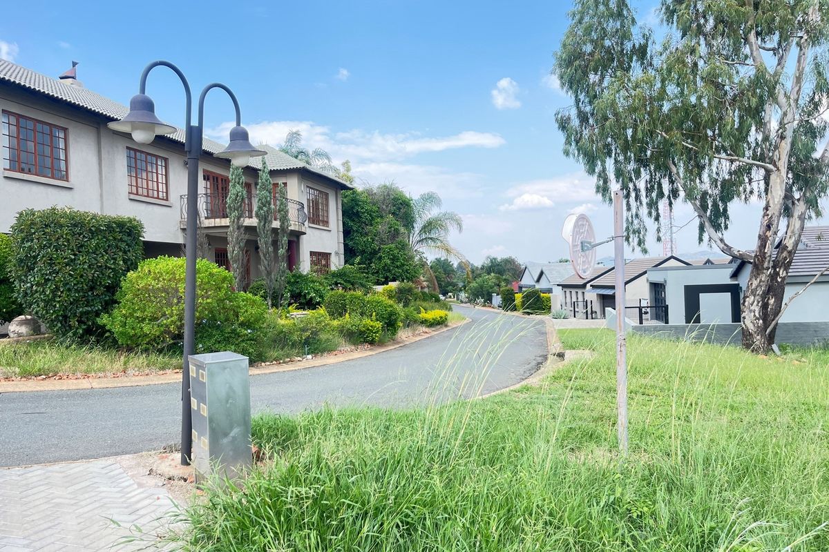 This prime piece of land is conveniently located near essential amenities! - Photo 4