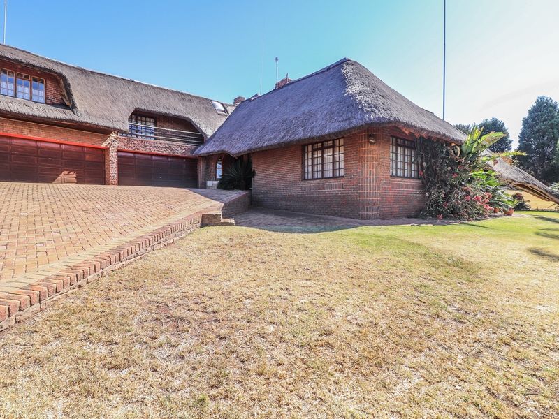 "Luxury Oasis in Doringkruin: Price Reduced!" - Photo 3