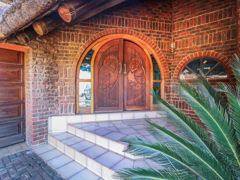 "Luxury Oasis in Doringkruin: Price Reduced!" - Photo 10