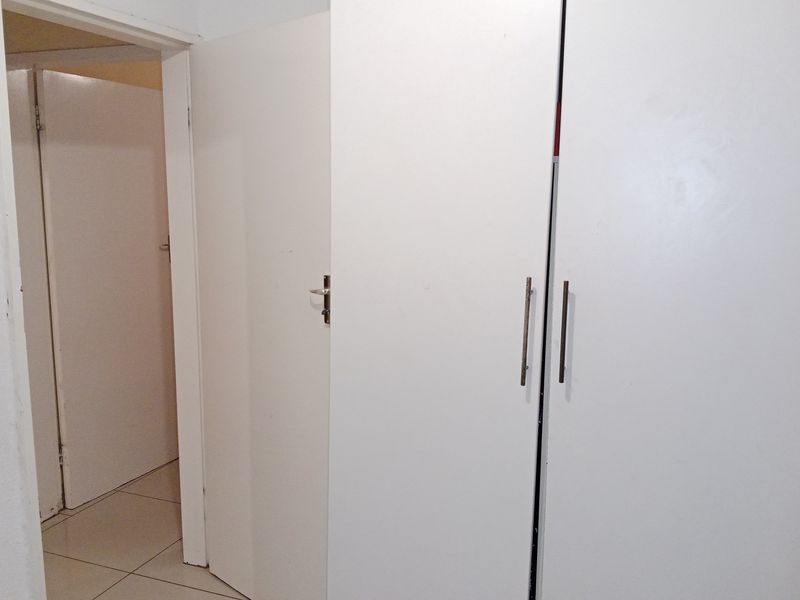 Nice and affordable property on sale for investors in Rosslyn gardens - Photo 6