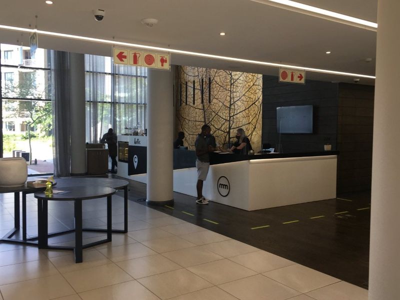 2 Bedrooms 2 Bathrooms at the Capital Trilogy, Menlyn Maine - Photo 10