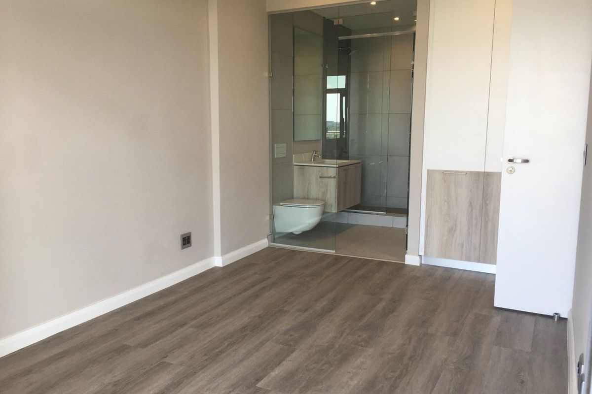 2 Bedrooms 2 Bathrooms at the Capital Trilogy, Menlyn Maine - Photo 4