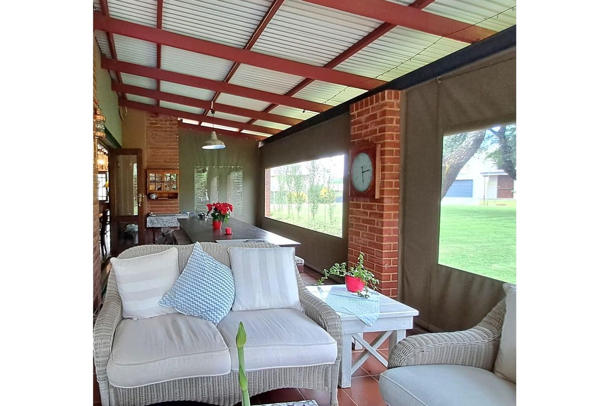 The estate is situated next to the world class Nick Price Golf Development. - Photo 4