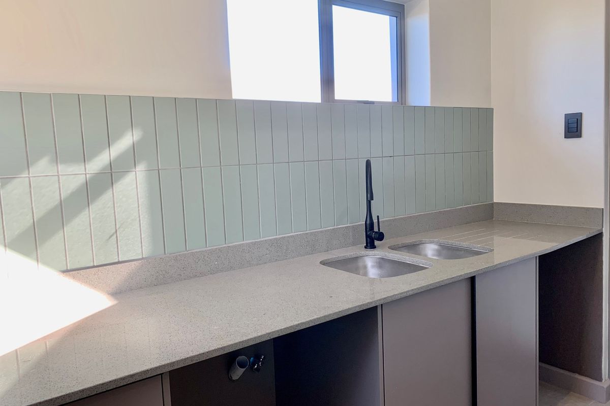 Timeless Coastal Retreat - Single-Level Masterpiece in a Secure Fynbos Eco Estate, Mossel Bay - Photo 2